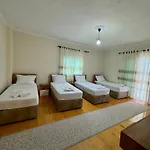 Bujtina Amar Lazarat