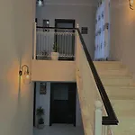 Bujtina Amar *