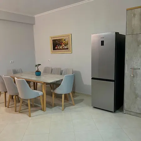 Bujtina Amar Guest house Lazarat