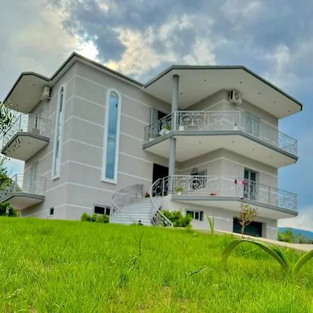 Guest house Bujtina Amar Lazarat