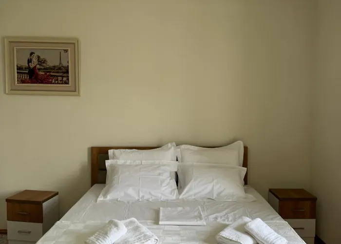 Casa de hóspedes Bujtina Amar *